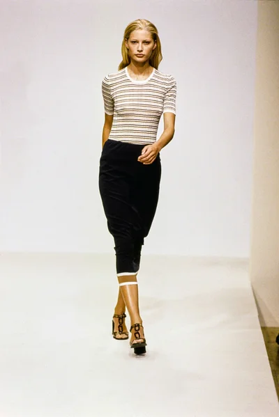 Look 32